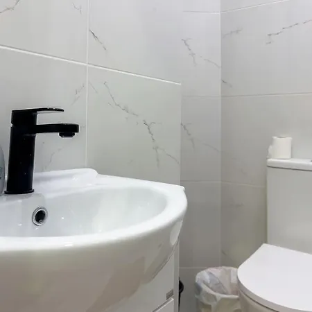 10 Bairro Alto شقة